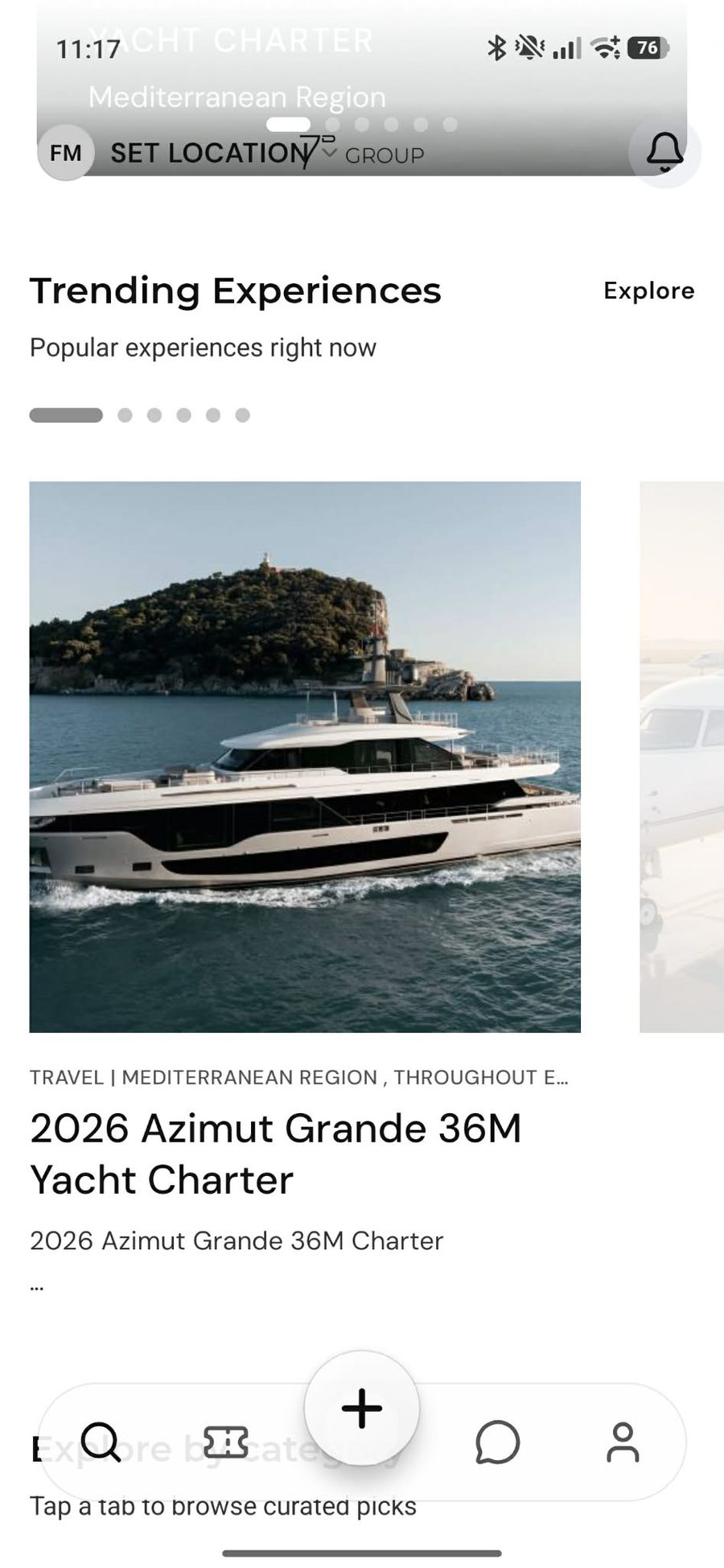 Početni ekran 7D Group aplikacije s popularnim iskustvima, predvođenim najmom jahte na Mediteranu.